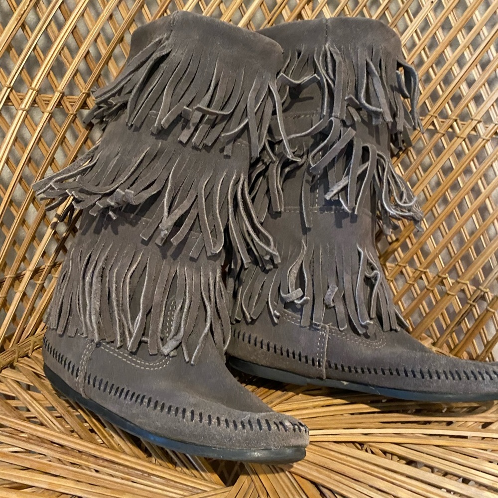 Minnetonka Brown Fringe Moccasins